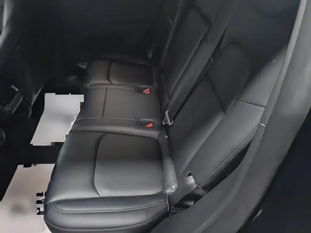Model Y 2023 Performance All-Wheel Drive — миниатюра 17