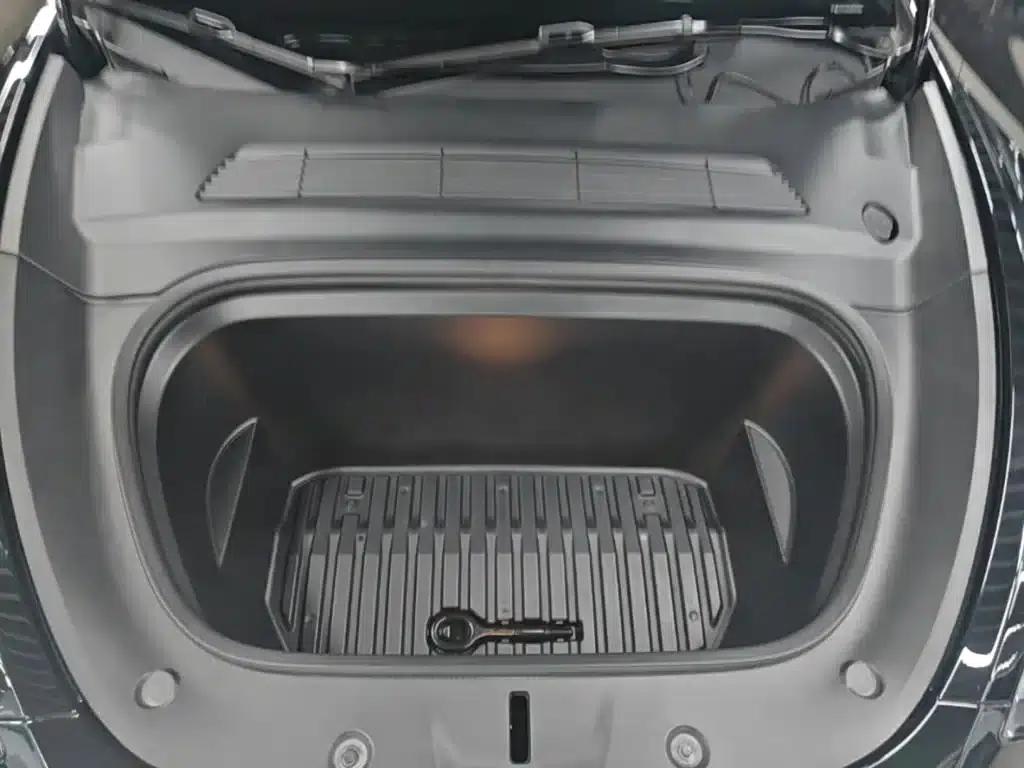 Model Y 2023 Performance All-Wheel Drive — миниатюра 20