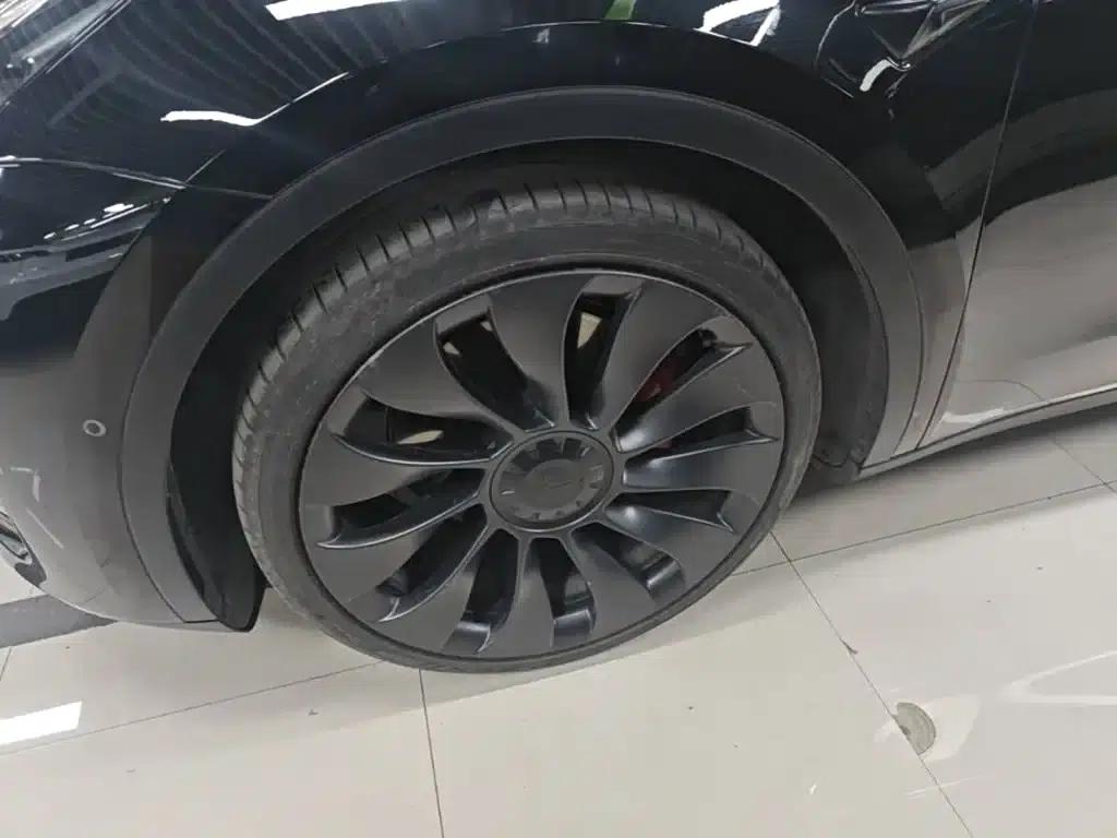 Model Y 2023 Performance All-Wheel Drive — миниатюра 23