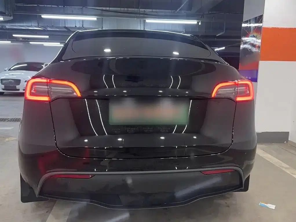 Model Y 2022 Rear-Wheel Drive — миниатюра 6