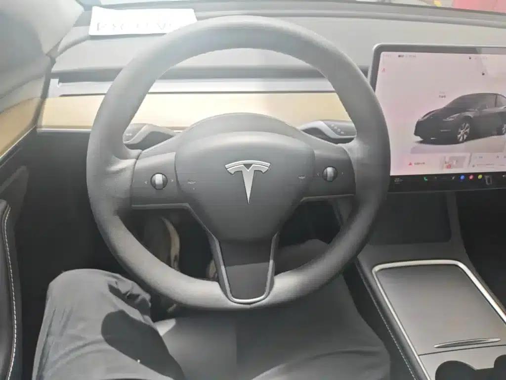 Model Y 2022 Facelift Rear-Wheel Drive Version — миниатюра 11