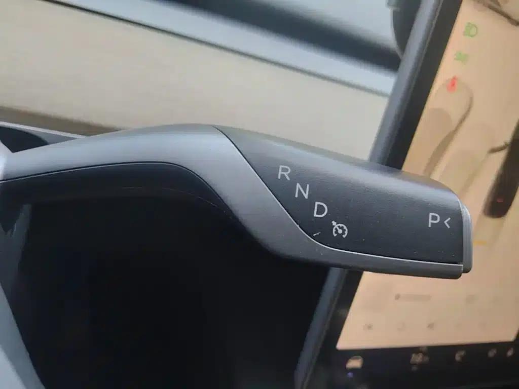 Model Y 2022 Rear-Wheel Drive — миниатюра 14