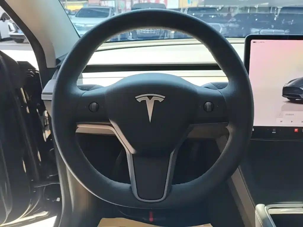 Model Y 2022 Facelift Rear-Wheel Drive Version — миниатюра 11