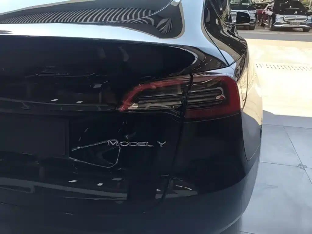 Model Y 2022 Facelift Rear-Wheel Drive Version — миниатюра 8
