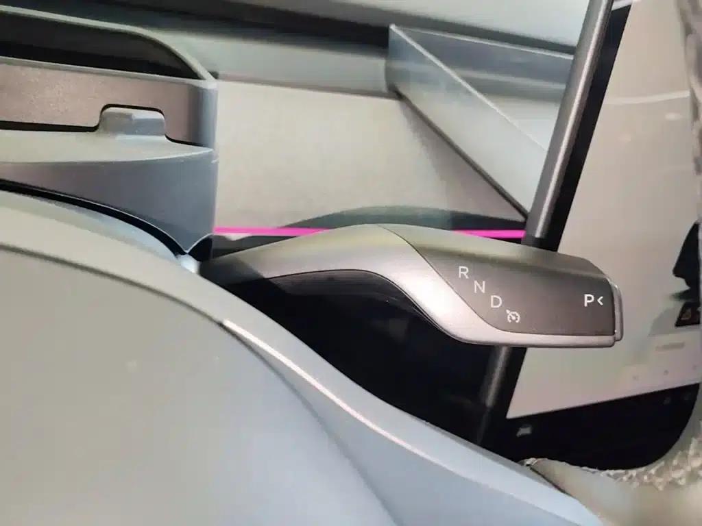 Model Y 2024 Rear-Wheel Drive — миниатюра 14
