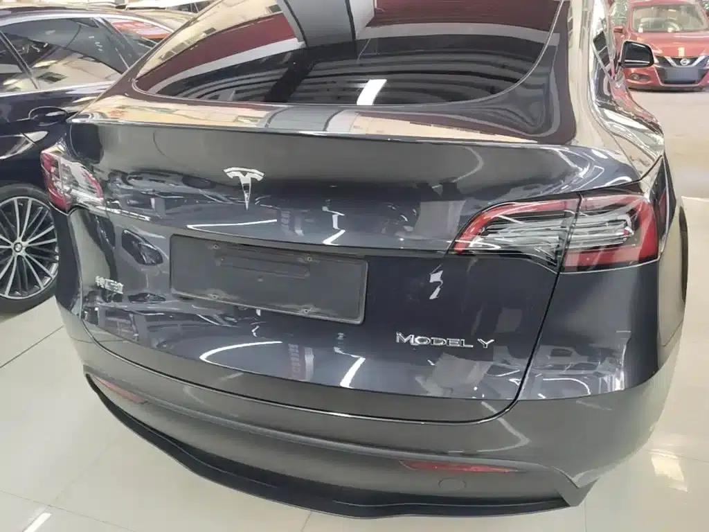 Model Y 2024 Rear-Wheel Drive — миниатюра 6