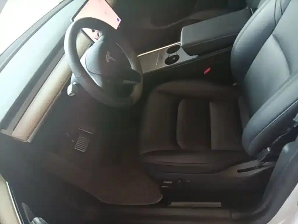 Model Y 2021 Standard Range Rear-Wheel Drive — миниатюра 15