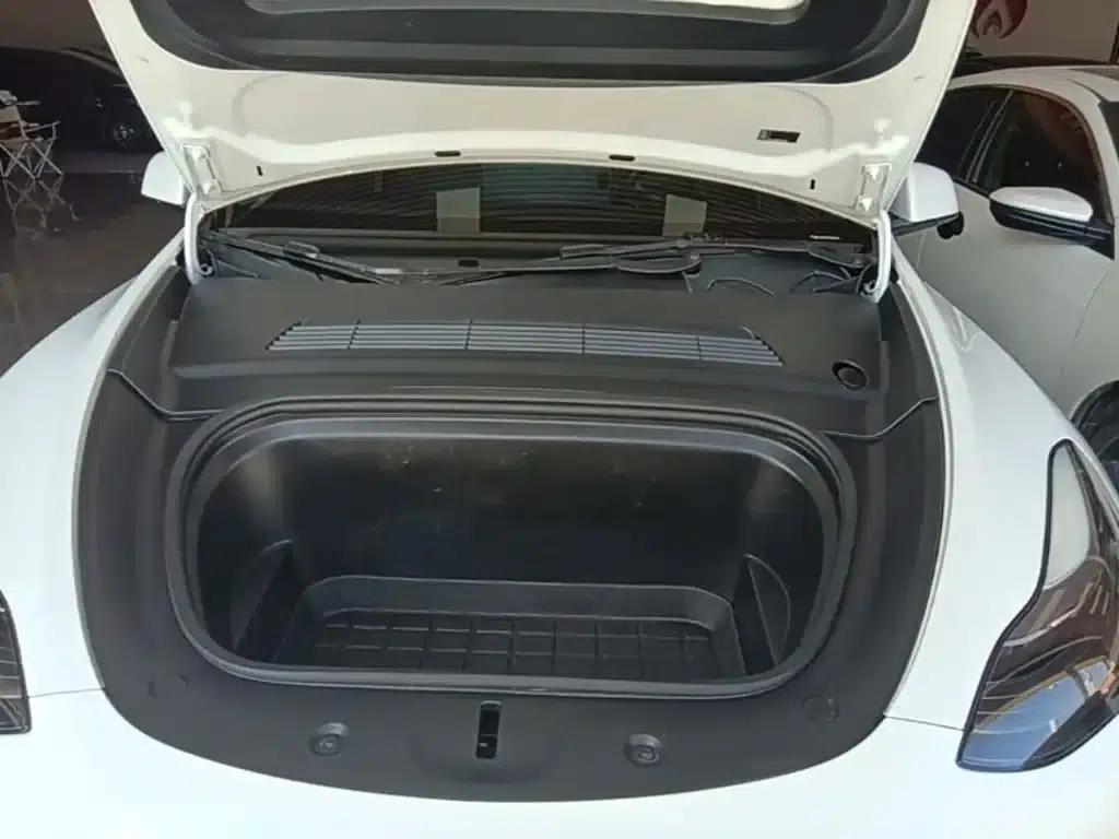 Model Y 2021 Standard Range Rear-Wheel Drive — миниатюра 20