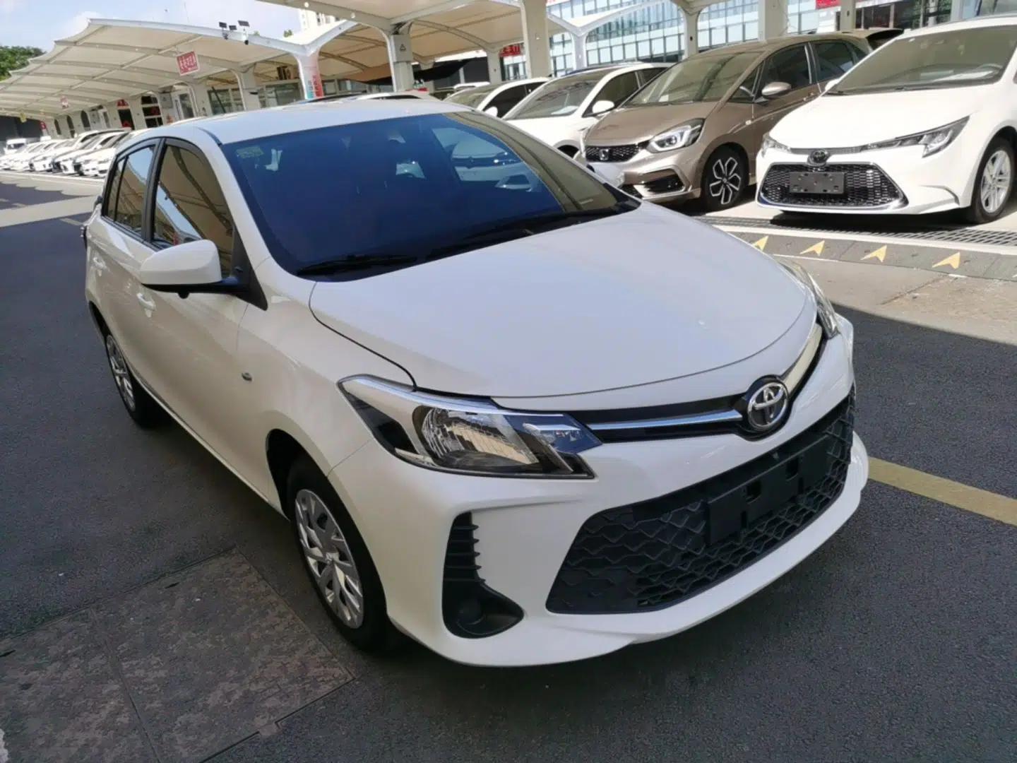 Toyota Vios FS 2021 1.5L CVT Fengchi Edition — миниатюра 12