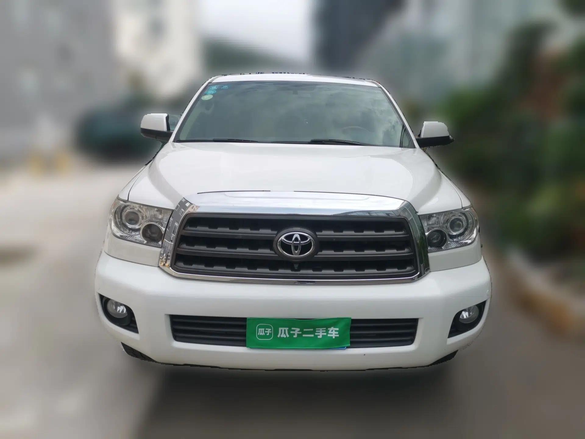 Toyota Sequoia 2015 Redwood 5.7L automatic 7-seater — миниатюра 2