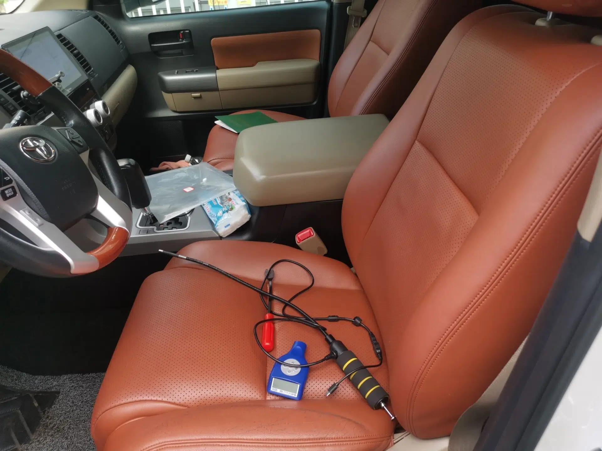 Toyota Sequoia 2015 Redwood 5.7L automatic 7-seater — миниатюра 15