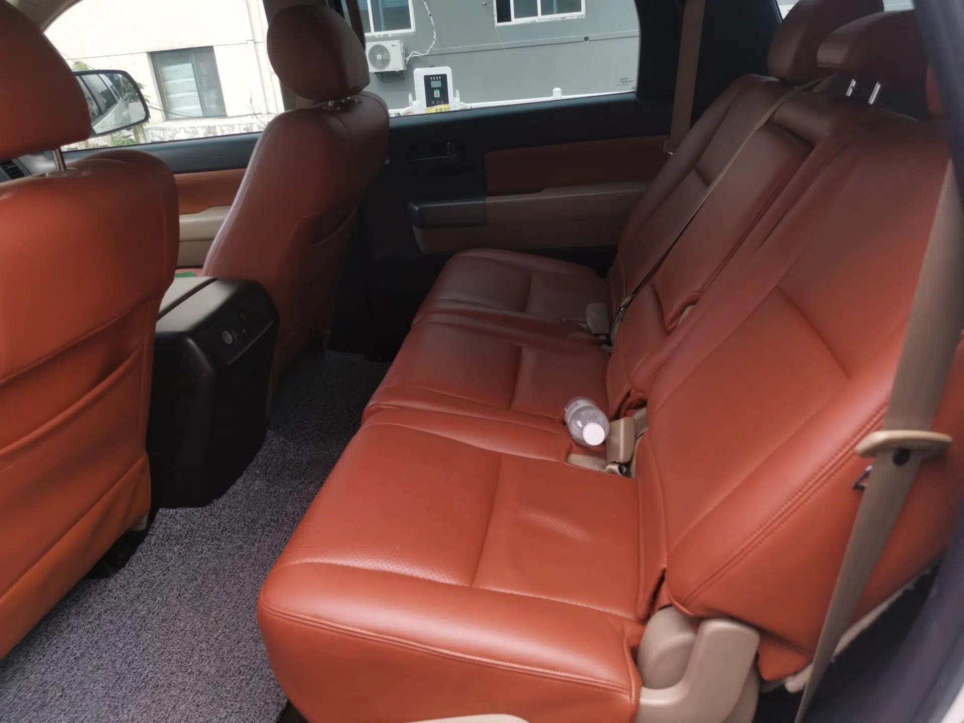 Toyota Sequoia 2015 Redwood 5.7L automatic 7-seater — миниатюра 17