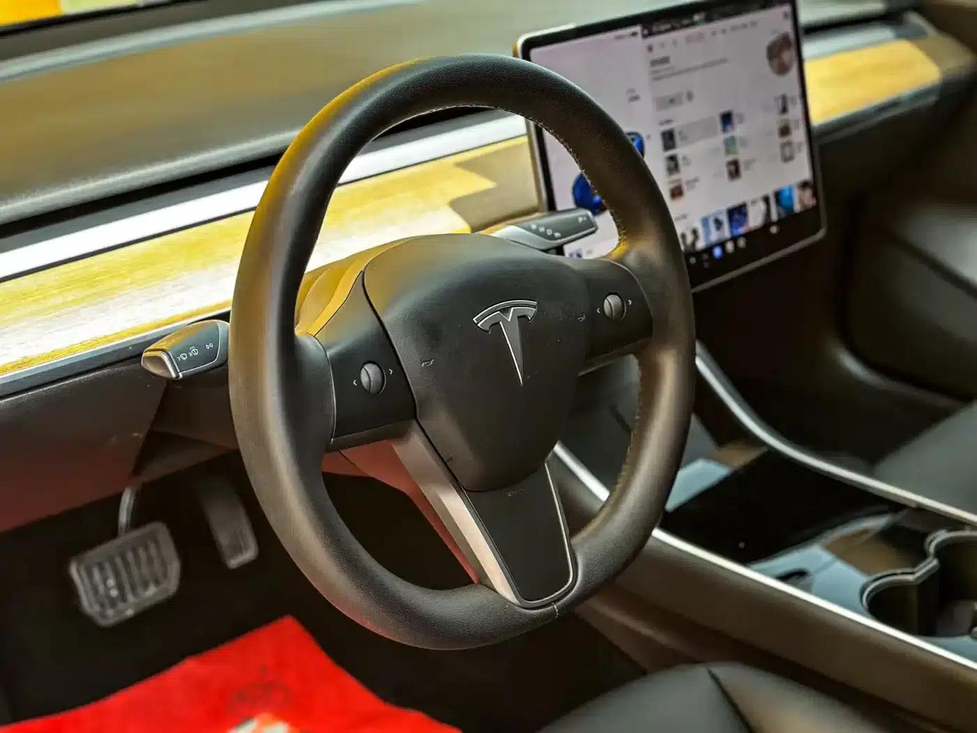 Model 3 2020 Standard Range Rear-Wheel Drive Upgrade — миниатюра 4