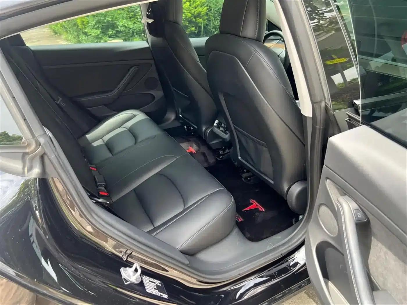 Model 3 2022 Rear-Wheel Drive — миниатюра 2