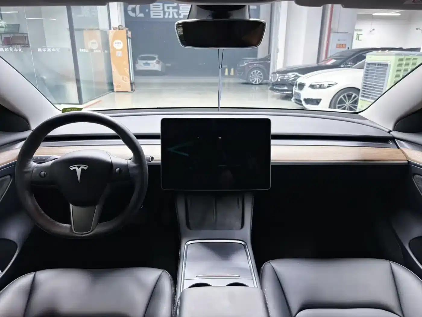 Model 3 2021 Standard Range Rear-Wheel Drive Upgrade — миниатюра 10