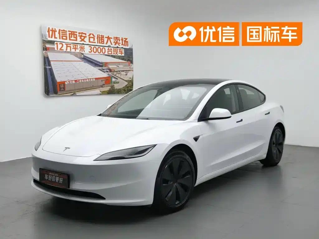 Model 3 2023 Rear-Wheel Drive — миниатюра 1