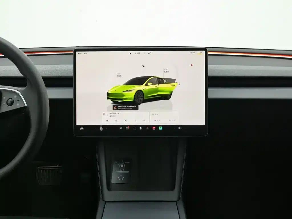 Model 3 2023 Rear-Wheel Drive — миниатюра 12