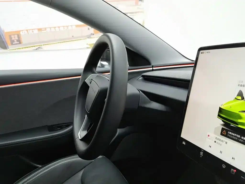 Model 3 2023 Rear-Wheel Drive — миниатюра 22