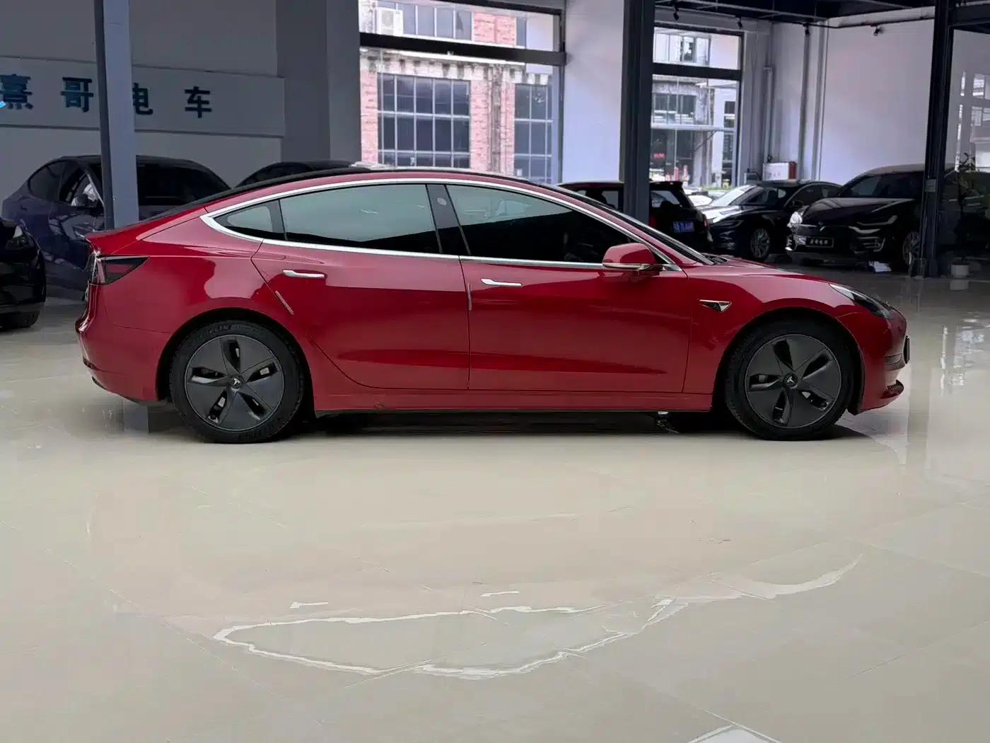 Model 3 2021 Standard Range Rear-Wheel Drive Upgrade — миниатюра 4