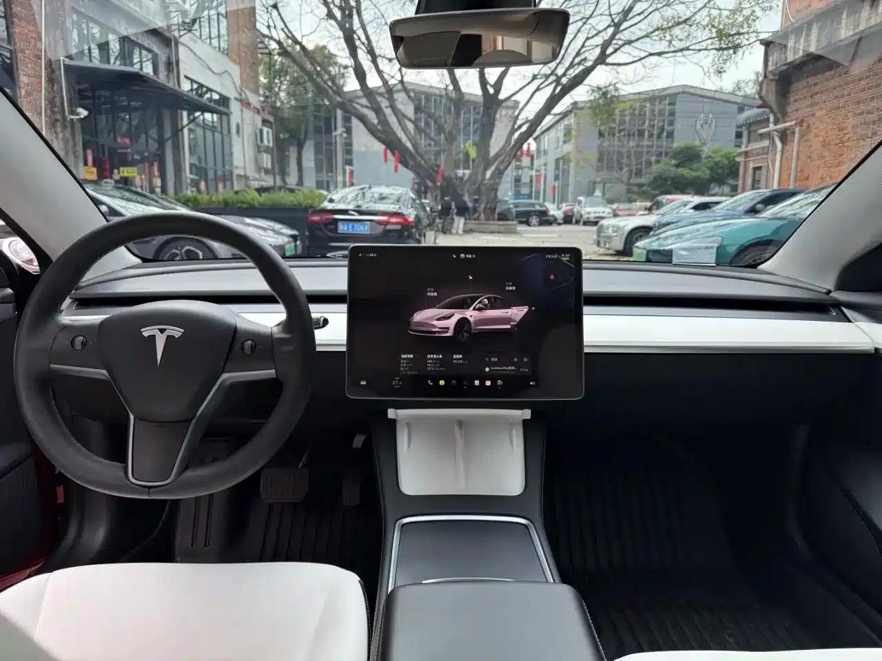 Model 3 2022 Rear-Wheel Drive — миниатюра 17