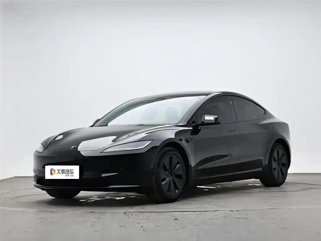 Model 3 2023 Rear-Wheel Drive — миниатюра 1