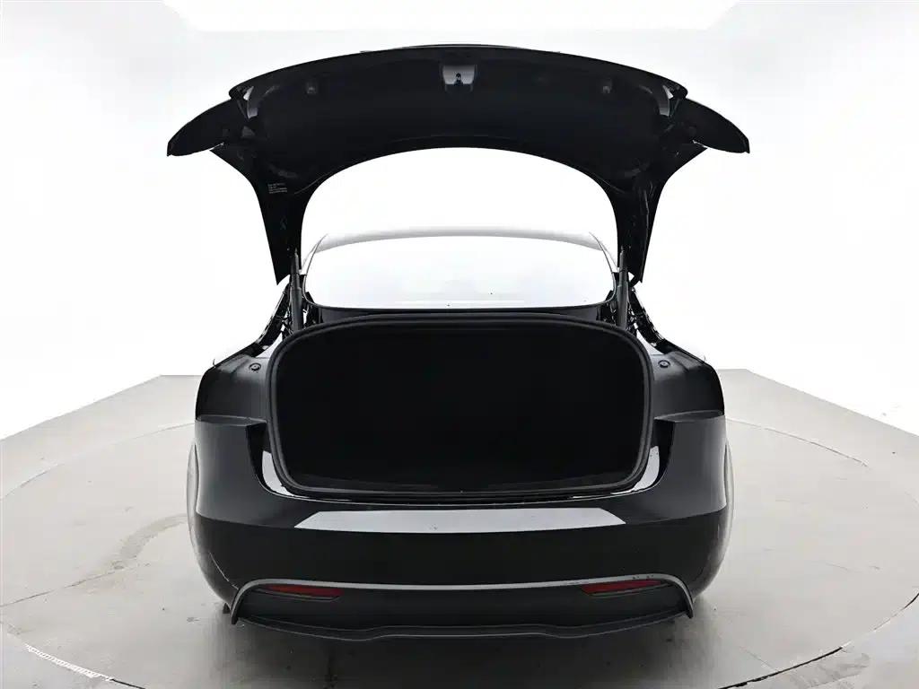 Model 3 2023 Rear-Wheel Drive — миниатюра 10