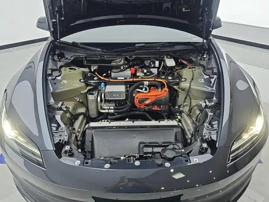 Model 3 2025 Rear-Wheel Drive — миниатюра 10
