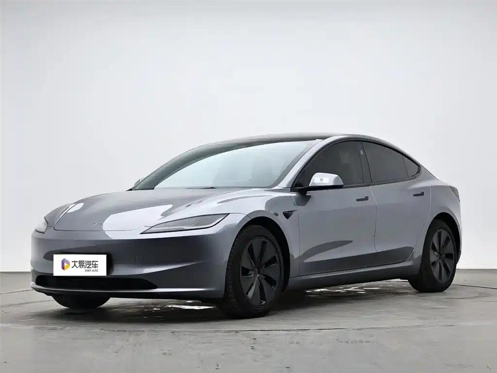 Model 3 2023 Long Range All-Wheel Drive — миниатюра 1
