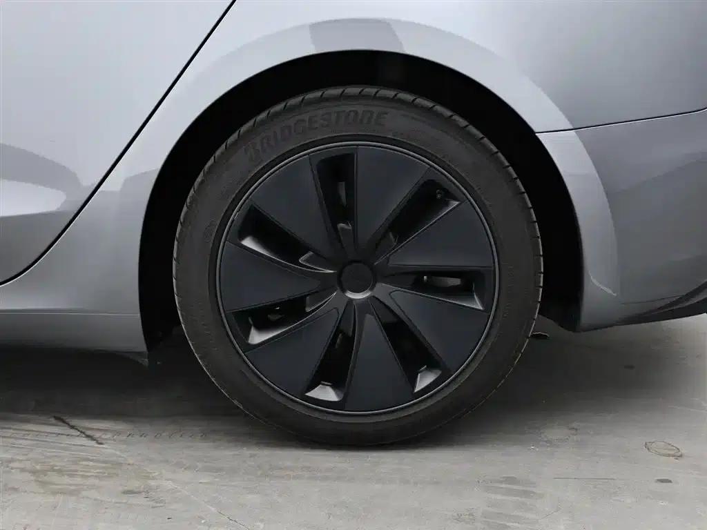 Model 3 2023 Long Range All-Wheel Drive — миниатюра 11