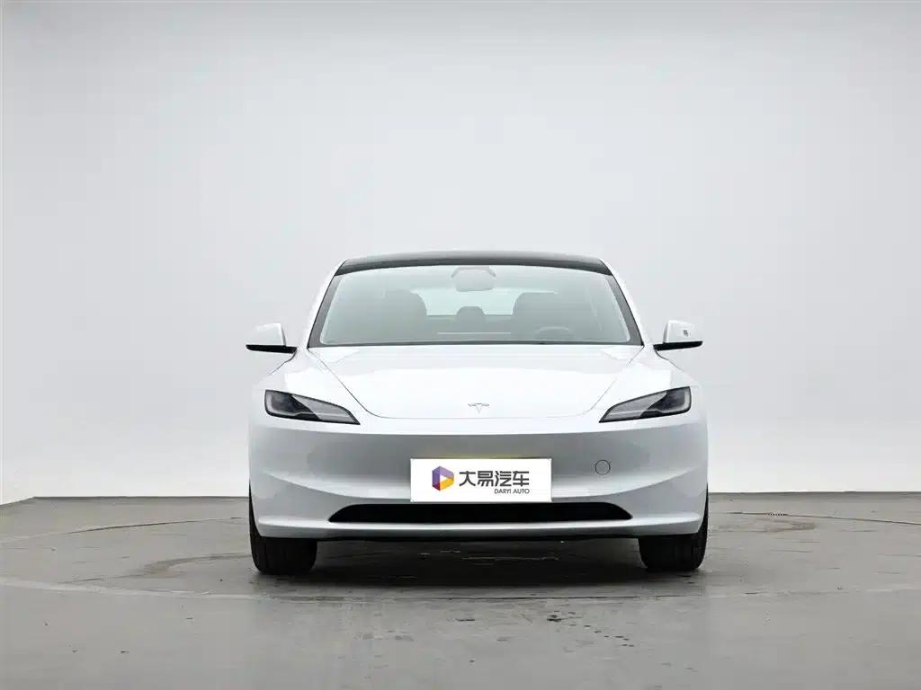 Model 3 2023 Rear-Wheel Drive — миниатюра 2
