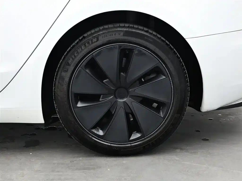 Model 3 2023 Rear-Wheel Drive — миниатюра 11