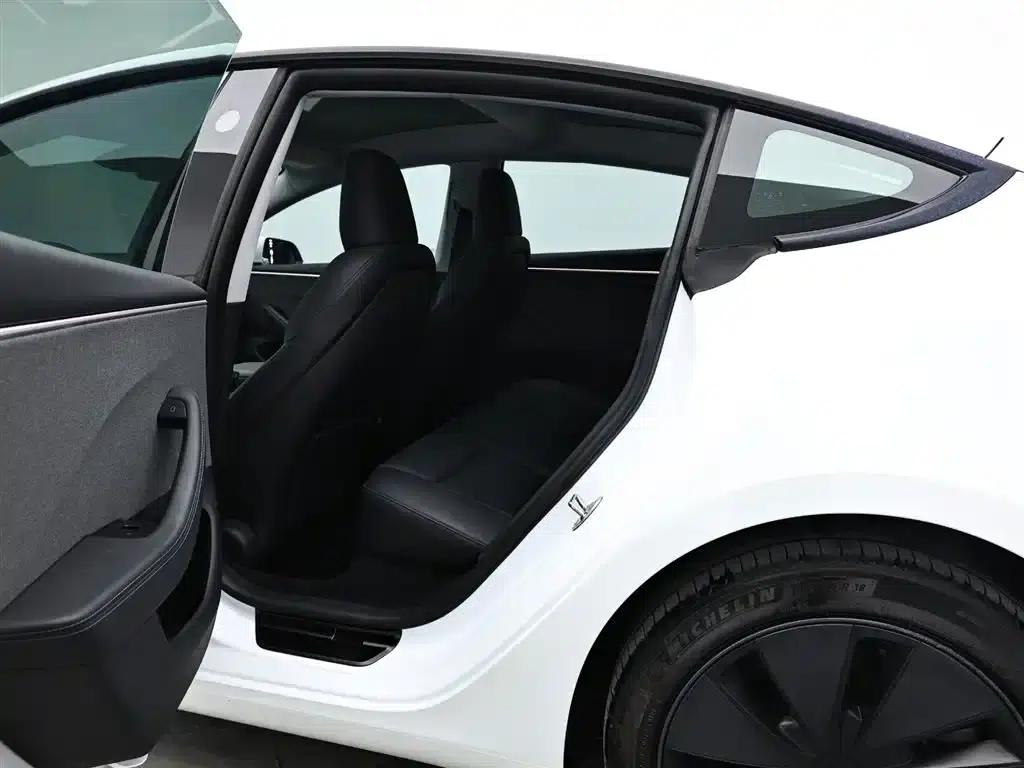 Model 3 2023 Rear-Wheel Drive — миниатюра 14