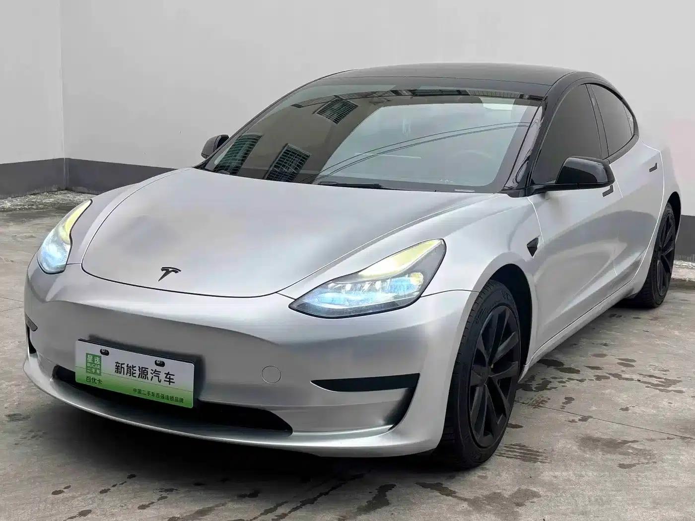 Model 3 2022 Rear-Wheel Drive — миниатюра 1