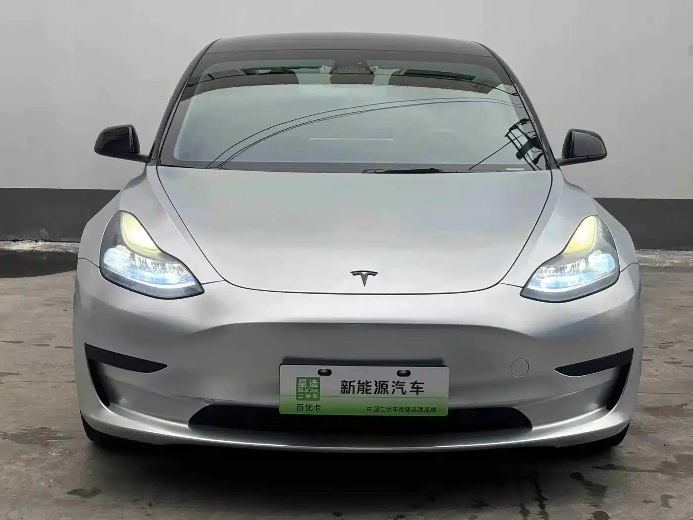 Model 3 2022 Rear-Wheel Drive — миниатюра 2