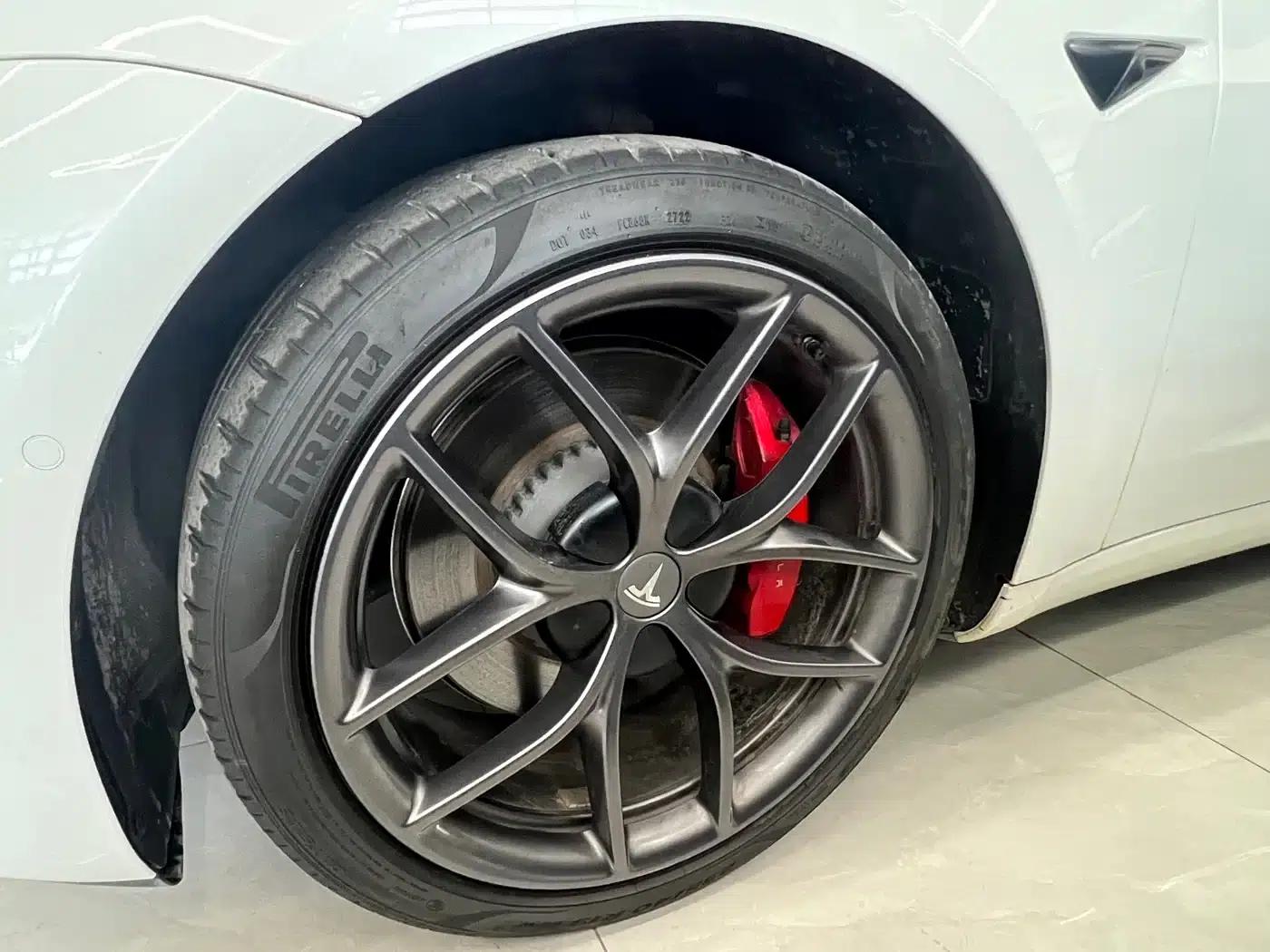 Model 3 2022 Performance All-Wheel Drive — миниатюра 16
