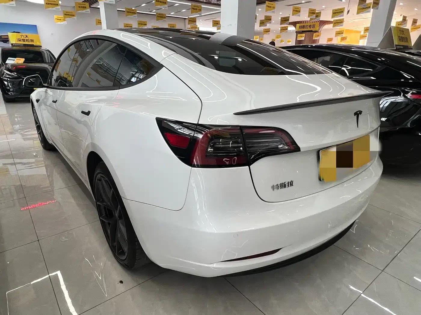 Model 3 2022 Performance All-Wheel Drive — миниатюра 6