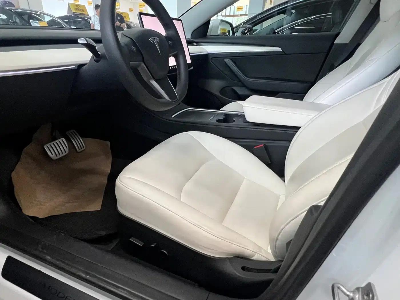Model 3 2022 Performance All-Wheel Drive — миниатюра 9