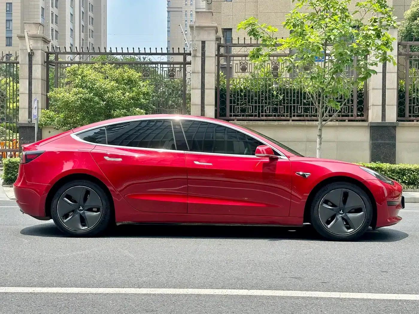 Model 3 2020 Facelift Standard Range Rear-Wheel Drive Upgrade — миниатюра 3