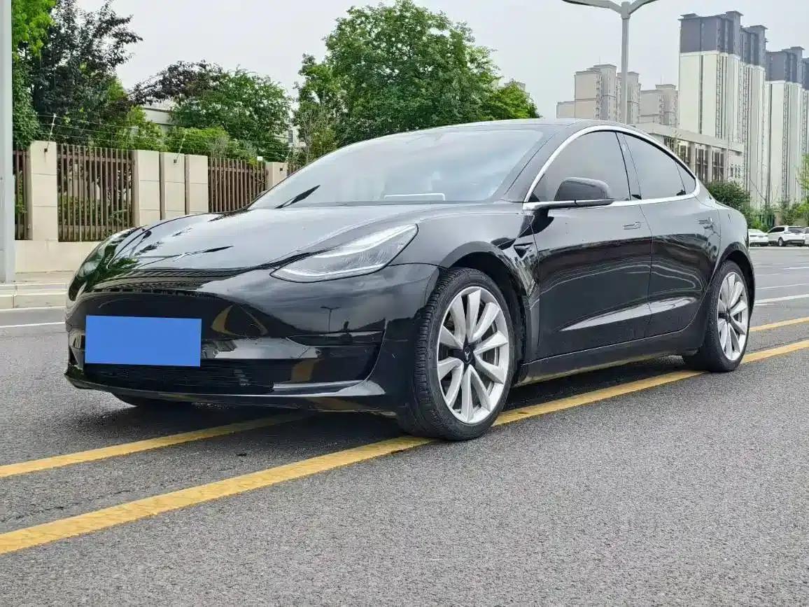 Model 3 2019 Standard Range Rear-Wheel Drive Upgrade — миниатюра 1