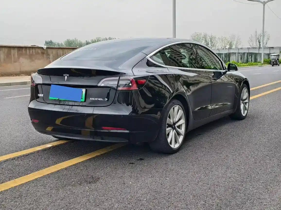 Model 3 2019 Standard Range Rear-Wheel Drive Upgrade — миниатюра 9