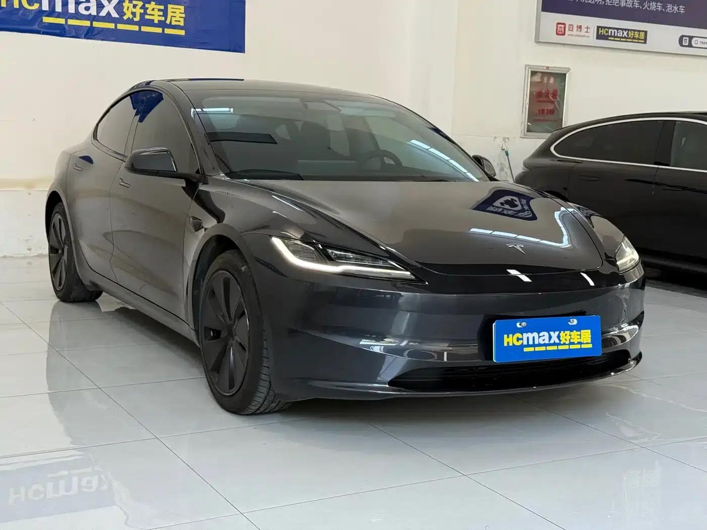Model 3 2025 Rear-Wheel Drive — миниатюра 3