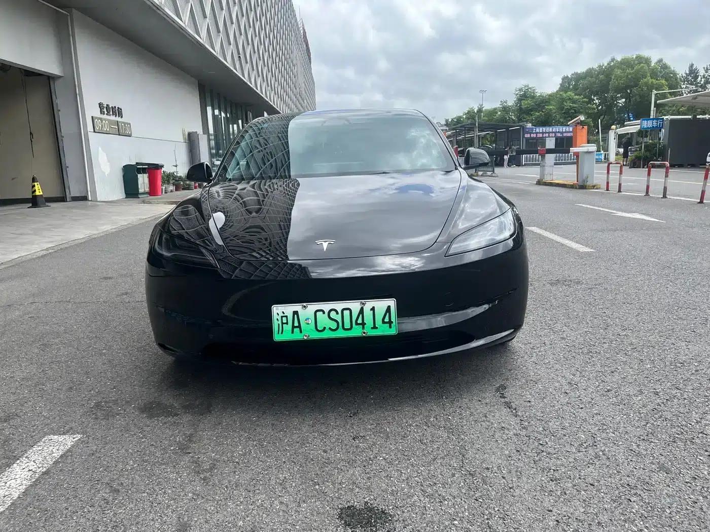 Model 3 2024 Performance All-Wheel Drive — миниатюра 2