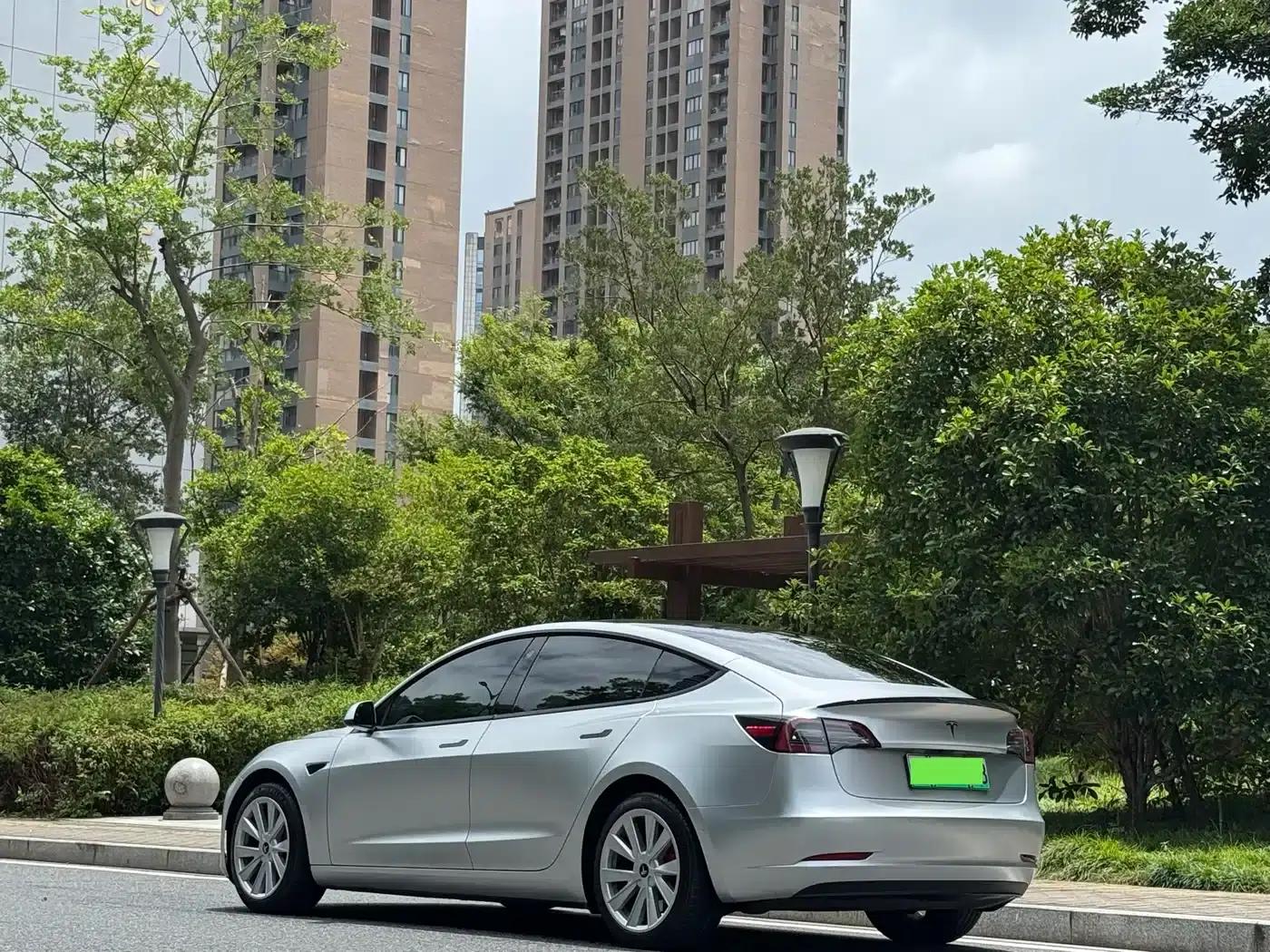 Model 3 2022 Rear-Wheel Drive — миниатюра 10