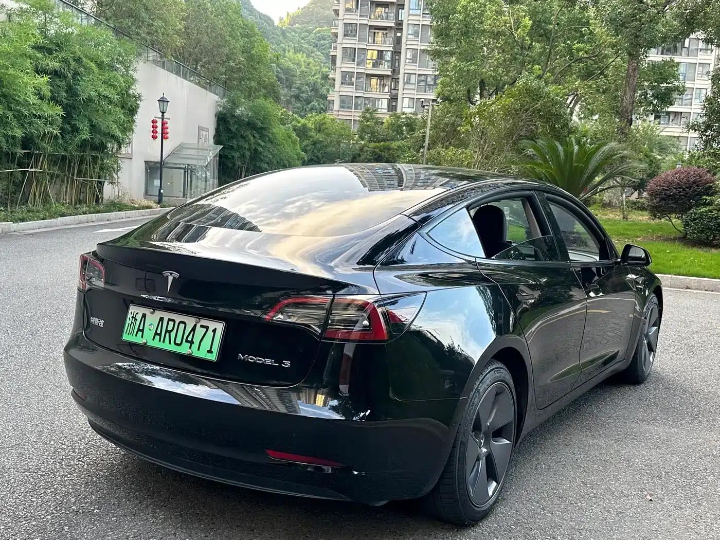 Model 3 2022 Rear-Wheel Drive — миниатюра 4