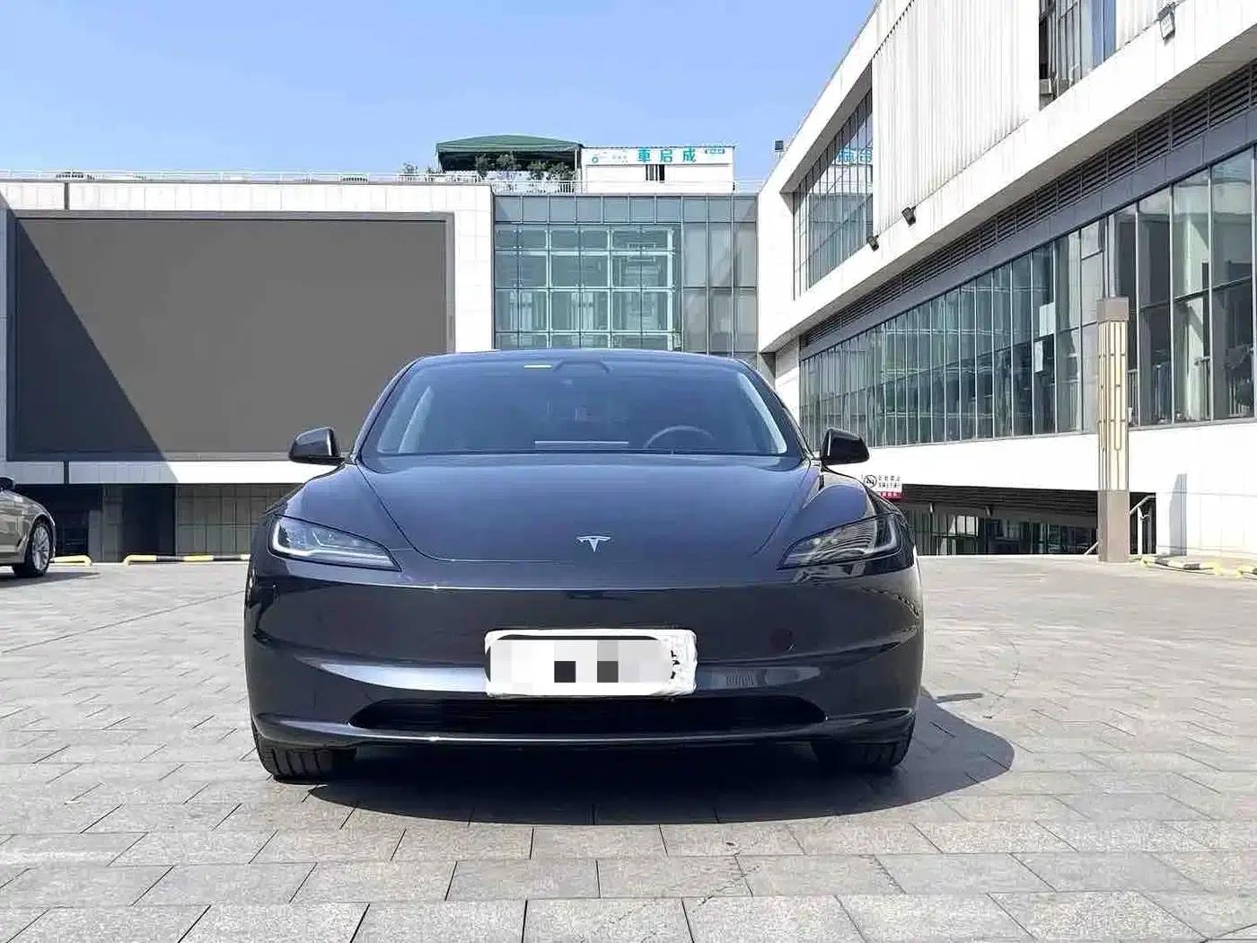 Model 3 2023 Rear-Wheel Drive — миниатюра 2