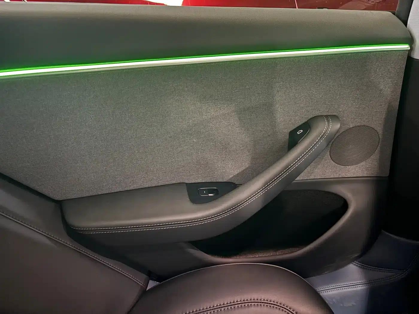 Model 3 2023 Rear-Wheel Drive — миниатюра 12