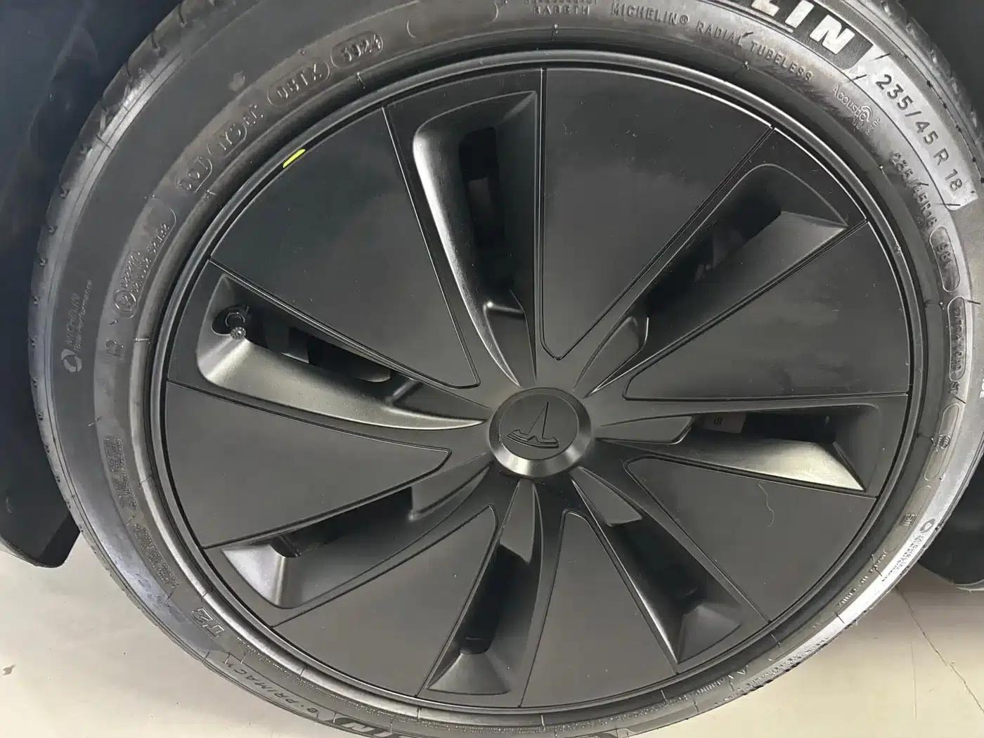 Model 3 2023 Rear-Wheel Drive — миниатюра 15