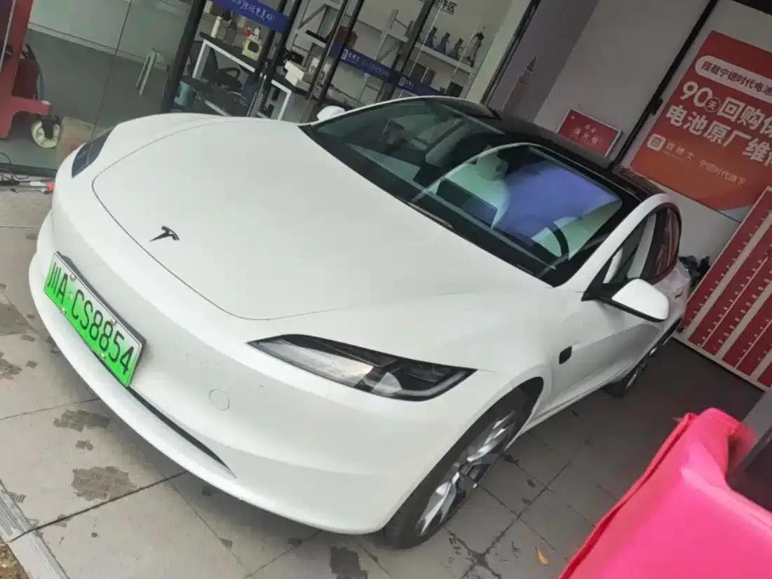 Model 3 2025 Long Range Rear-Wheel Drive — миниатюра 1