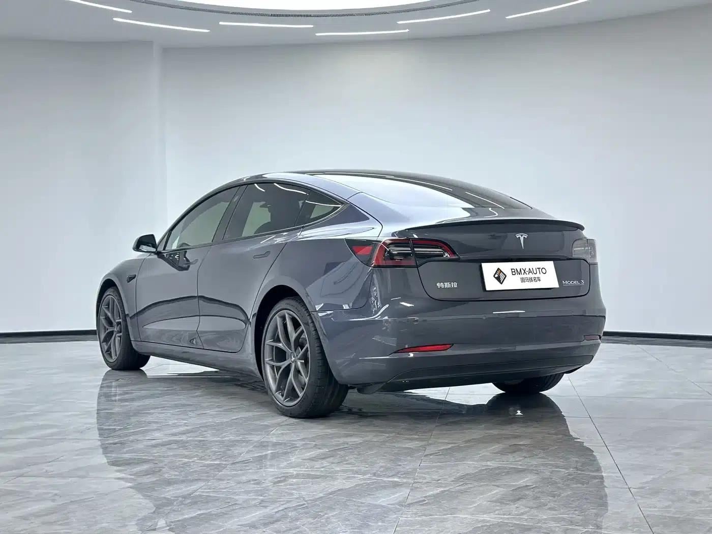 Model 3 2022 Performance All-Wheel Drive — миниатюра 4