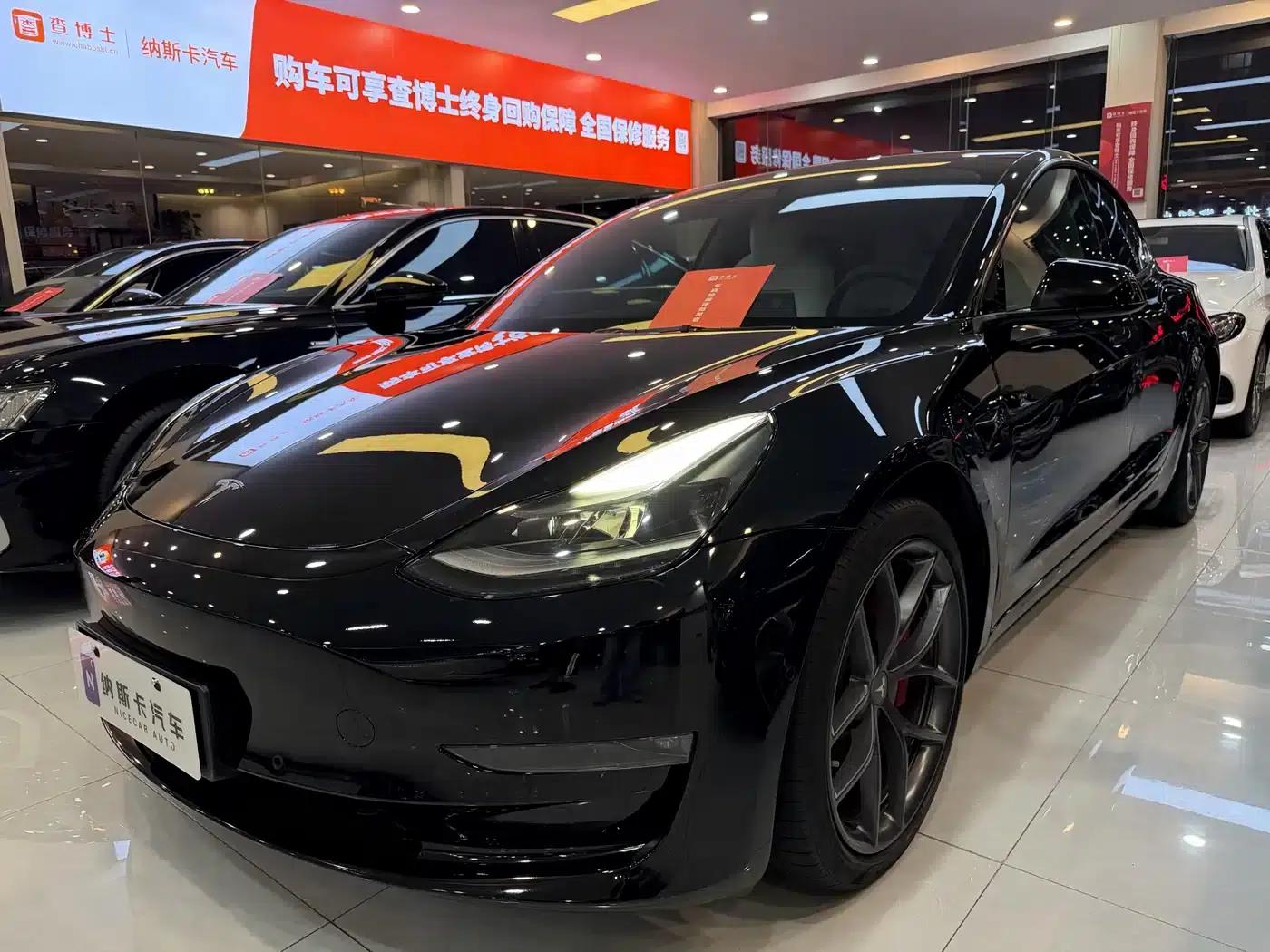 Model 3 2021 Performance All-Wheel Drive — миниатюра 1